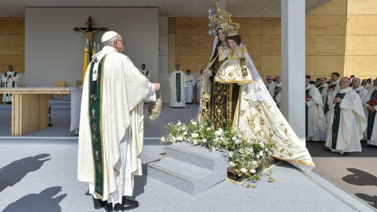 Nossa Senhora, flor do&nbsp;Carmelo