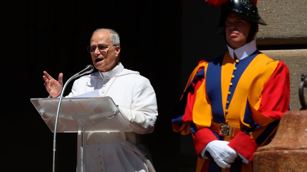 O atributo alt desta imagem está vazio. O nome do arquivo é papa_leao_angelus_20_jul_2025_02.jpg